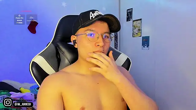 AustinSummerr online show from 01.03.25