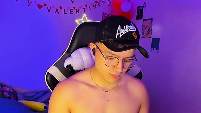 AustinSummerr online show from 02.12.25