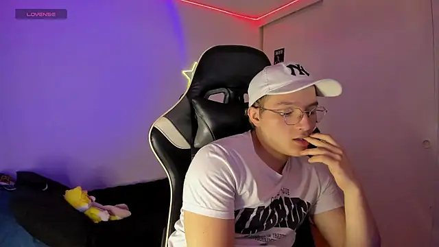 AustinSummerr online show from 03.18.25