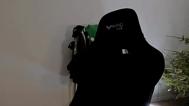 Snapshot of emmamurrr chatting on 01.08.25 emmamurrr online show from 01.08.25