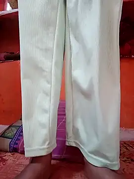 Snapshot of Mangla_Bhabhi chatting on 03.19.25 Mangla Bhabhi online show from 03.19.25