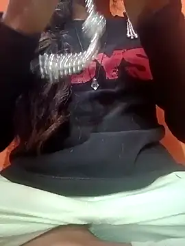 Snapshot of Mangla_Bhabhi chatting on 10.15.25 Mangla Bhabhi online show from 10.15.25