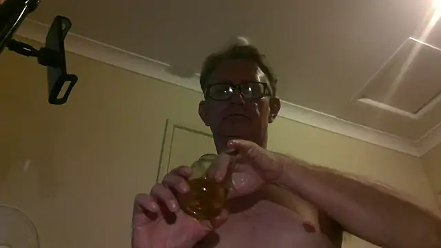 Snapshot of butseriouslykahnt chatting on 01.18.25 butseriouslykahnt online show from 01.18.25