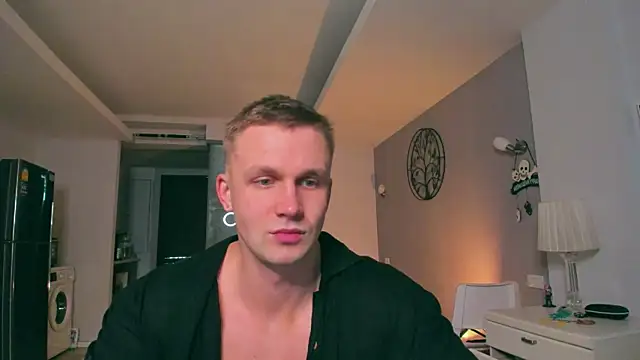 Samuel Andrew online show from 11.05.25