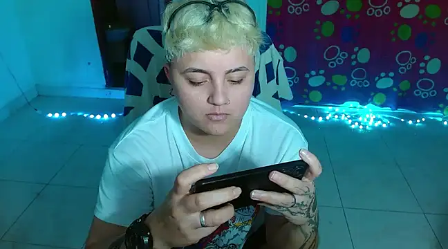 isabeautyx19 online show from 12.15.24