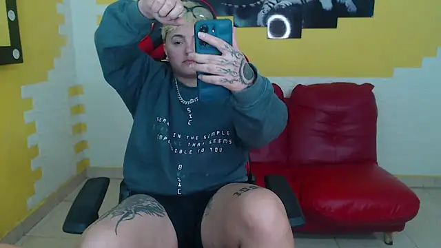 isabeautyx19 online show from 12.20.24