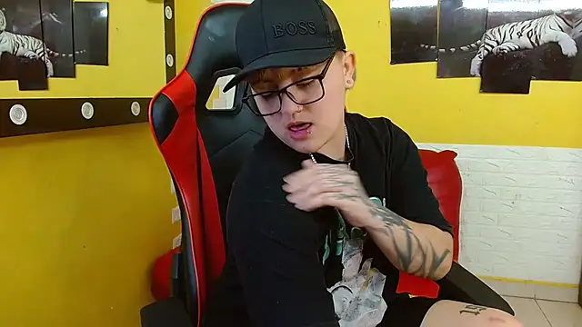 isabeautyx19 online show from 09.30.25