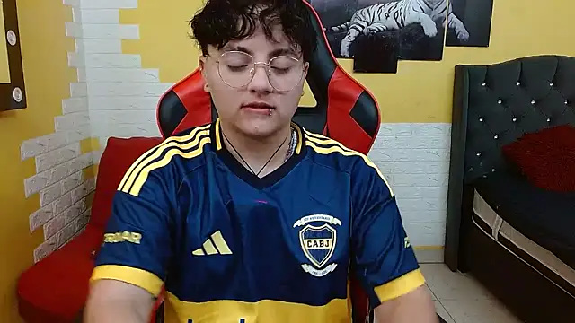 isabeautyx19 online show from 01.11.26