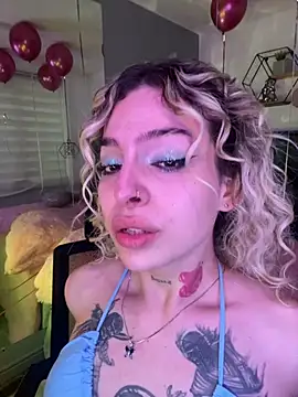 Snapshot of Bonnie_vega chatting on 02.04.26 Bonnie vega online show from 02.04.26