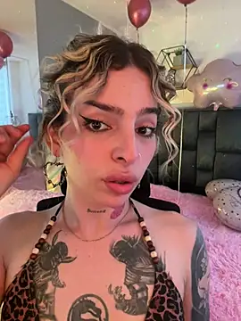 Snapshot of Bonnie_vega chatting on 02.08.26 Bonnie vega online show from 02.08.26