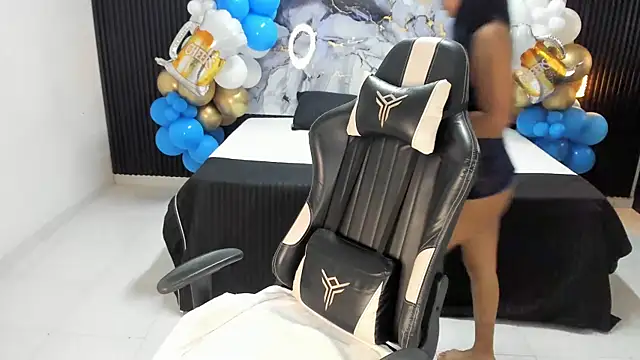 Ivy 16 online show from 10.10.25