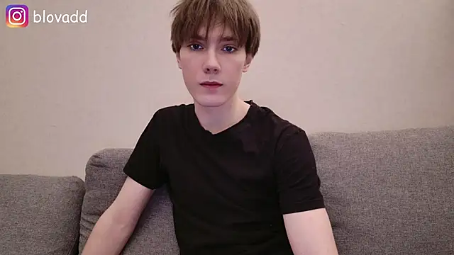 callmenineoneseven online show from 02.16.26