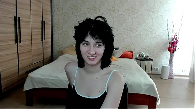 Snapshot of JulisSweet chatting on 02.02.25 JulisSweet online show from 02.02.25