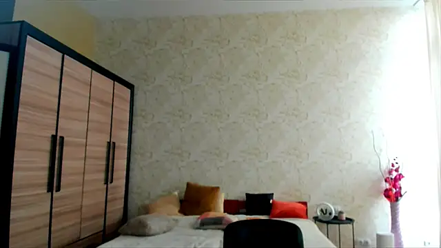 Snapshot of JulisSweet chatting on 02.07.25 JulisSweet online show from 02.07.25