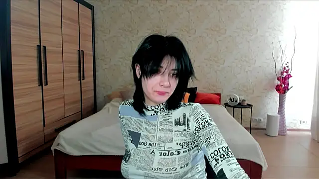 Snapshot of JulisSweet chatting on 02.08.25 JulisSweet online show from 02.08.25