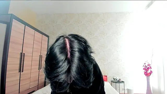 Snapshot of JulisSweet chatting on 02.10.25 JulisSweet online show from 02.10.25