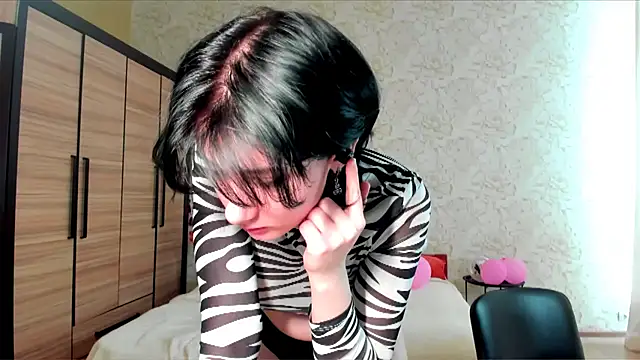 Snapshot of JulisSweet chatting on 02.16.25 JulisSweet online show from 02.16.25