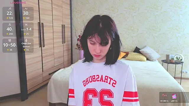 Snapshot of JulisSweet chatting on 10.04.25 JulisSweet online show from 10.04.25