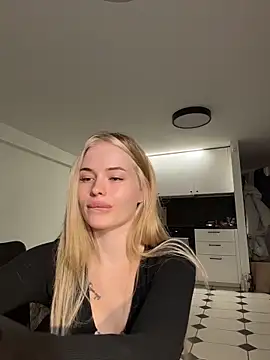 Vladamais online show from 04.18.26