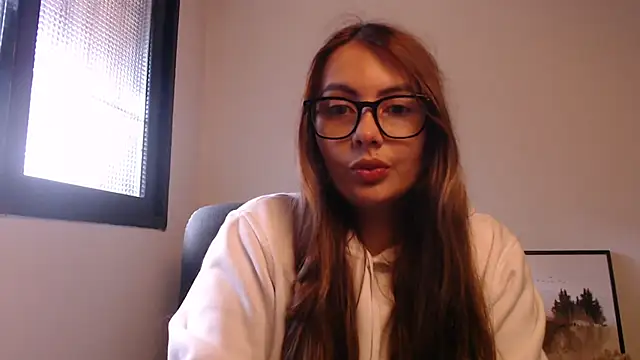 lalawhitte online show from 04.23.26