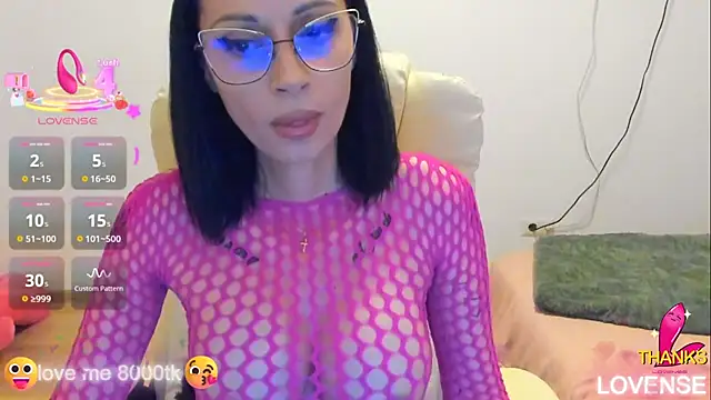 Snapshot of kissnicol32 chatting on 11.03.25 kissnicol32 online show from 11.03.25