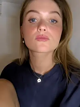 Snapshot of Goldloeckchen159 chatting on 10.05.25 Goldloeckchen159 online show from 10.05.25