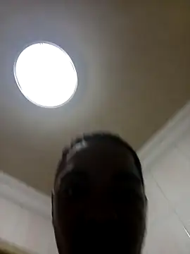 Snapshot of Moshoadiba chatting on 10.14.25 Moshoadiba online show from 10.14.25