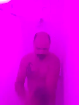 KrazyLegz online show from 12.04.24