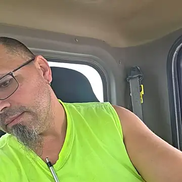 KrazyLegz online show from 10.17.25