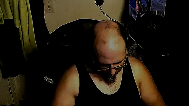 KrazyLegz online show from 11.27.25