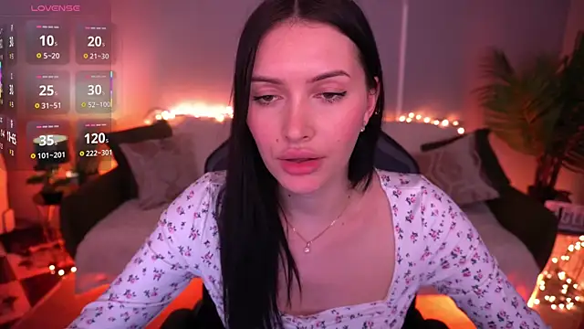 MilaSecrett online show from 03.17.26