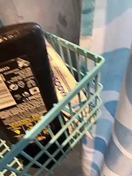 Snapshot of LivingLegend1978 chatting on 12.27.24 LivingLegend1978 online show from 12.27.24