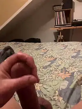 Snapshot of LivingLegend1978 chatting on 01.22.25 LivingLegend1978 online show from 01.22.25