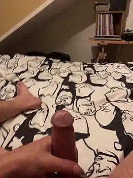 Snapshot of LivingLegend1978 chatting on 09.17.25 LivingLegend1978 online show from 09.17.25