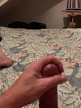 Snapshot of LivingLegend1978 chatting on 10.01.25 LivingLegend1978 online show from 10.01.25