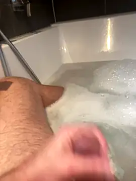 Snapshot of LivingLegend1978 chatting on 10.25.25 LivingLegend1978 online show from 10.25.25