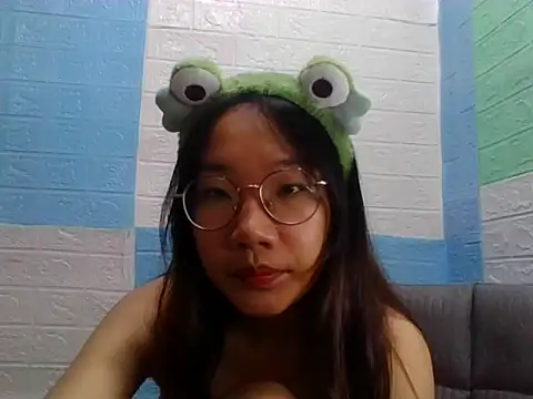 Nanoko online show from 09.30.25