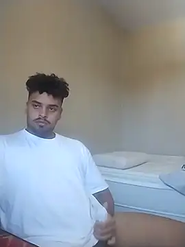 Snapshot of Xcumshot33 chatting on 02.28.25 Xcumshot33 online show from 02.28.25