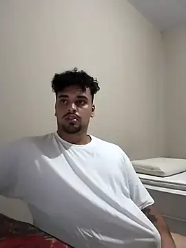 Snapshot of Xcumshot33 chatting on 03.10.25 Xcumshot33 online show from 03.10.25