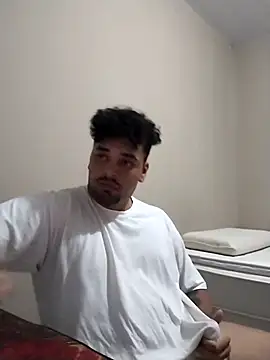 Snapshot of Xcumshot33 chatting on 03.11.25 Xcumshot33 online show from 03.11.25