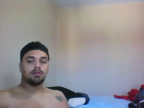 Snapshot of Xcumshot33 chatting on 09.15.25 Xcumshot33 online show from 09.15.25