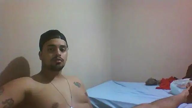 Snapshot of Xcumshot33 chatting on 09.30.25 Xcumshot33 online show from 09.30.25