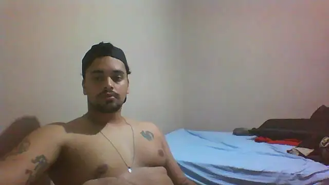 Snapshot of Xcumshot33 chatting on 10.03.25 Xcumshot33 online show from 10.03.25