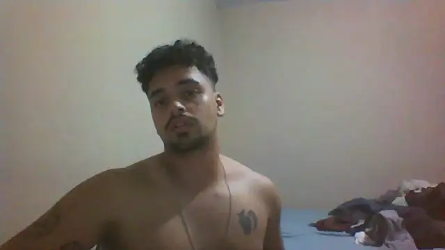 Snapshot of Xcumshot33 chatting on 10.14.25 Xcumshot33 online show from 10.14.25