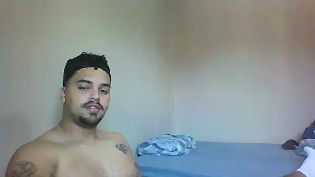 Snapshot of Xcumshot33 chatting on 10.16.25 Xcumshot33 online show from 10.16.25