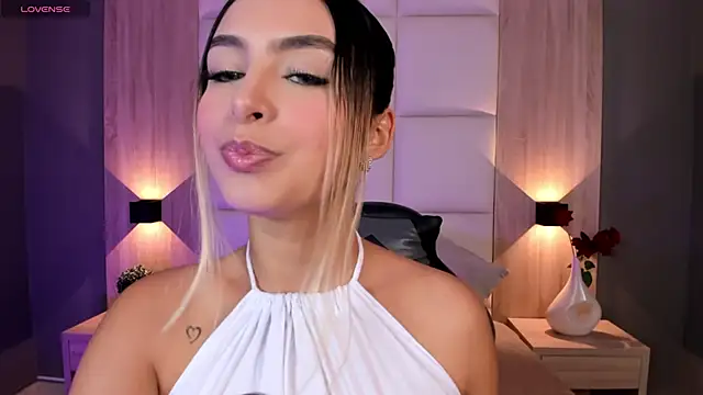 bella1207 online show from 09.30.25