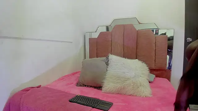 LoveQueen2 online show from 02.08.25