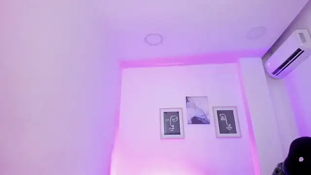 emelie 89 online show from 01.15.25