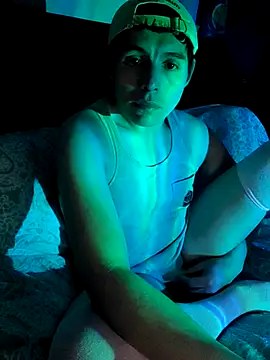 Snapshot of CloudyBoy_Toy chatting on 03.05.25 CloudyBoy Toy online show from 03.05.25