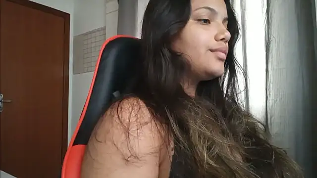 Snapshot of bombomepimenta chatting on 01.07.25 bombomepimenta online show from 01.07.25